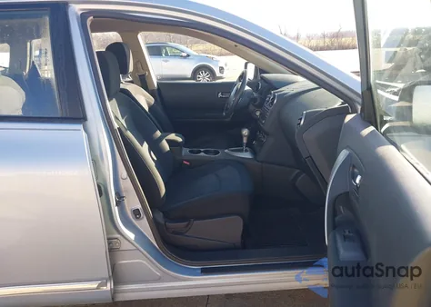 2014 Nissan Rogue Select S z USA, uszkodzony, nr VIN JN8AS5MV3EW202826